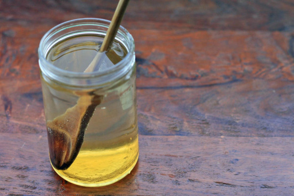Experience the Healing Power of Honey Water