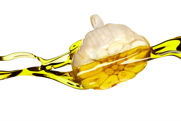 Garlic Oil - Miraculous Natural Remedy That Eliminates Joint Pain